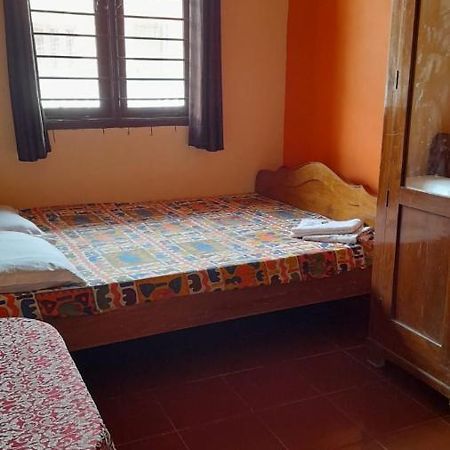 Villa Umar Homestay 蓬蒂切里 外观 照片